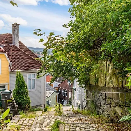 The Townhouse Dream I No Expense Spared I New 2025 * Bergen