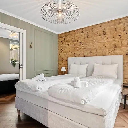 The Townhouse Dream I No Expense Spared I New 2025 Μπέργκεν